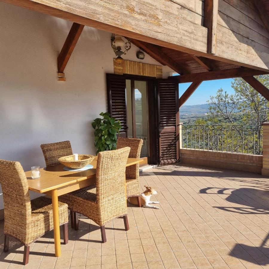La Vigna Di Ranco Agriturismo Paglieta Exterior foto
